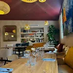 Le Clos Des Aromes 3* カシ