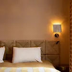 ホテル Le Clos Des Aromes 3*