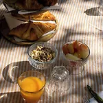 Le Clos Des Aromes ホテル カシ
