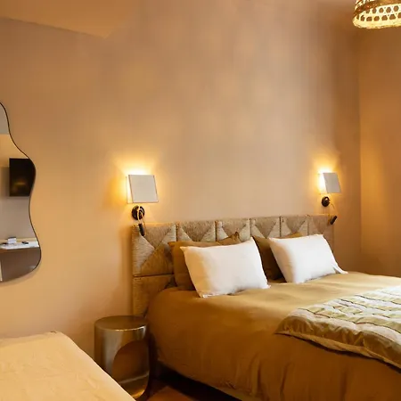 Hotel Le Clos Des Aromes 3*