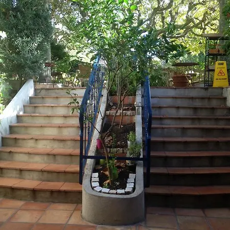 Le Clos Des Aromes Hotel