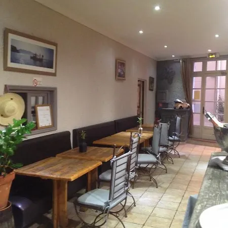 Le Clos Des Aromes Hotel 3*