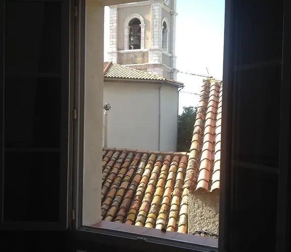 Le Clos Des Aromes 3*