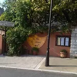 Le Clos Des Aromes Hotel 3*