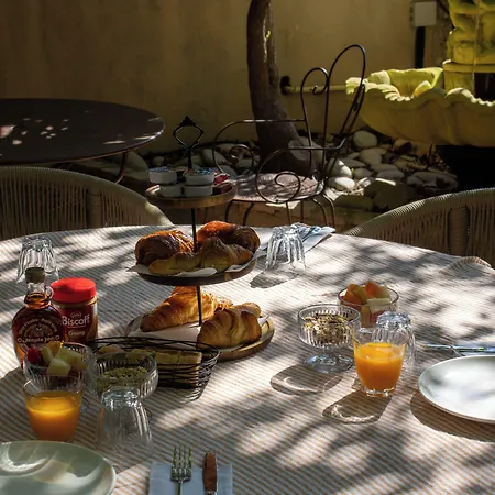 Le Clos Des Aromes 3* كاسيس