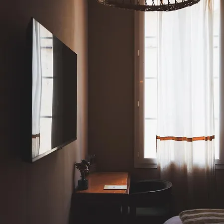 Otel Le Clos Des Aromes