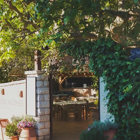 Le Clos Des Aromes Otel Cassis