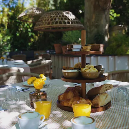 Le Clos Des Aromes Otel 3*