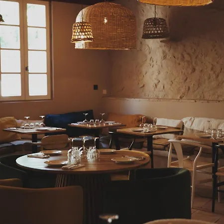 Le Clos Des Aromes Otel