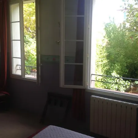 Le Clos Des Aromes Hotel