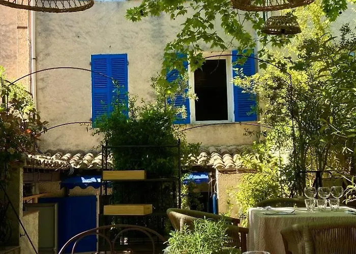 Le Clos Des Arômes Cassis